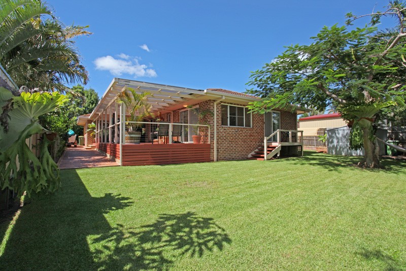 24 Cypress Street, KULUIN, QLD 4558