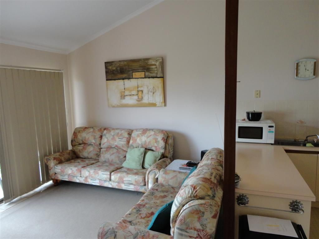 3/208 Cypress, URANGAN, QLD 4655
