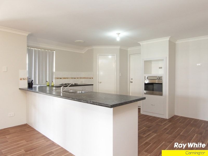 72 Tarradee Circuit, THORNLIE, WA 6108