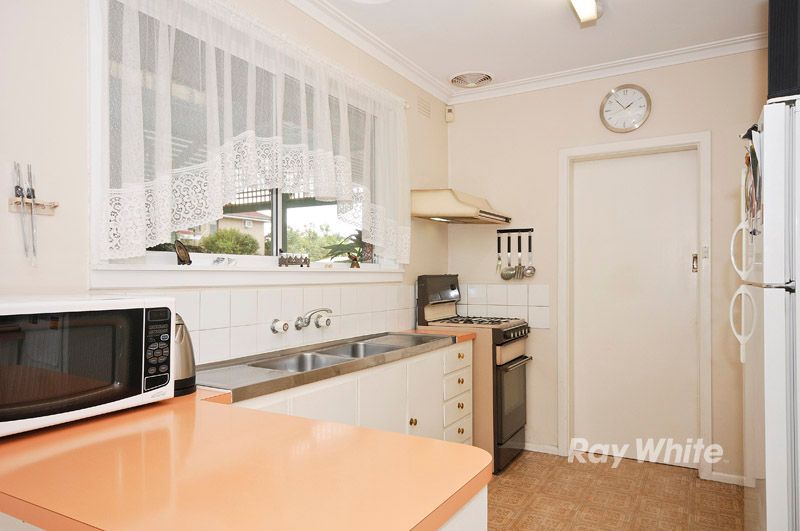 13 Mingana Road, WANTIRNA SOUTH, VIC 3152