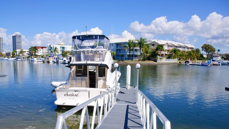 2/30 Anglers Esplanade, RUNAWAY BAY, QLD 4216