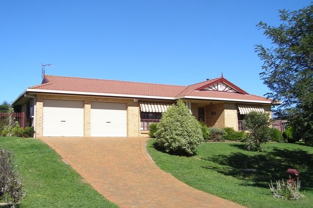 12 Sheldon Crescent, ORANGE NSW 2800