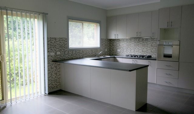 Unit 2, 11 Smethurst Avenue, PAKENHAM, VIC 3810