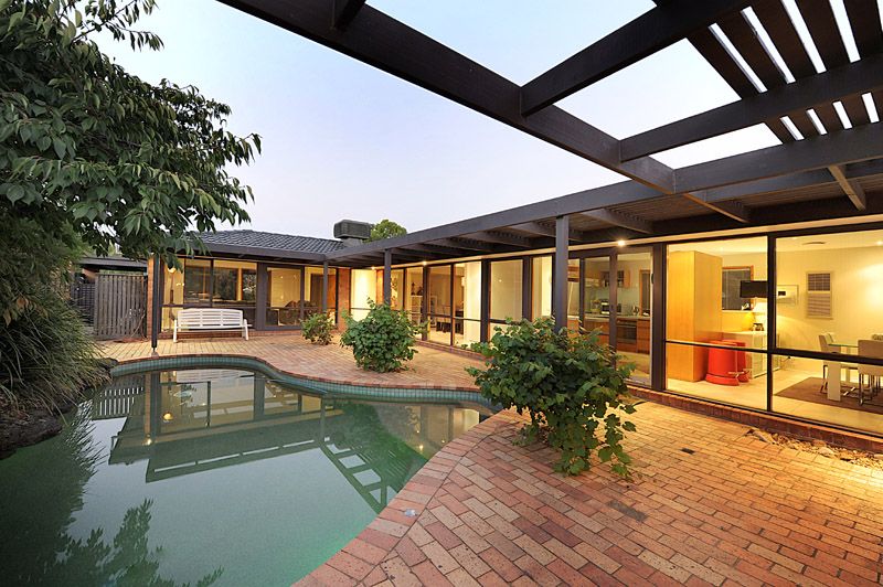 70 Wentworth Avenue, ROWVILLE, VIC 3178