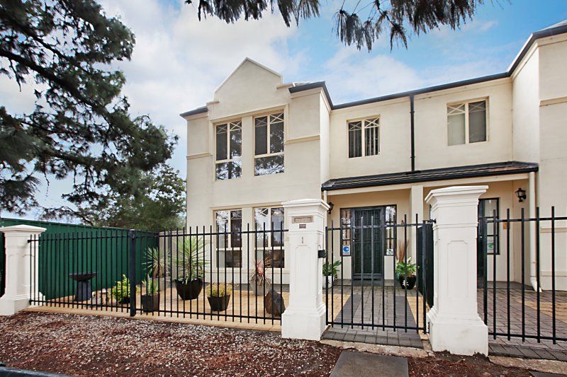 1 Elmglade Drive, Oakden SA 5086