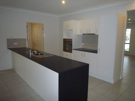 92 Roberts Drive, TRINITY BEACH, QLD 4879