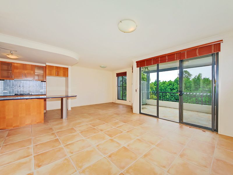 1082/1  The cove Crescent, CARRARA, QLD 4211