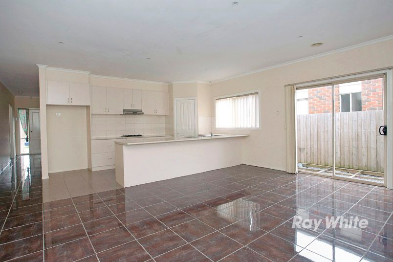 9  Hope Court, CRANBOURNE, VIC 3977