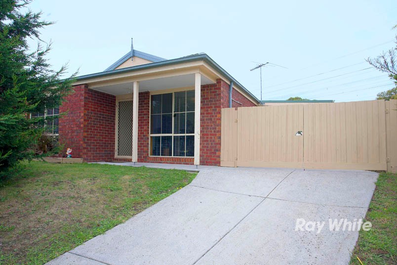 2 Gretel Court, HAMPTON PARK, VIC 3976