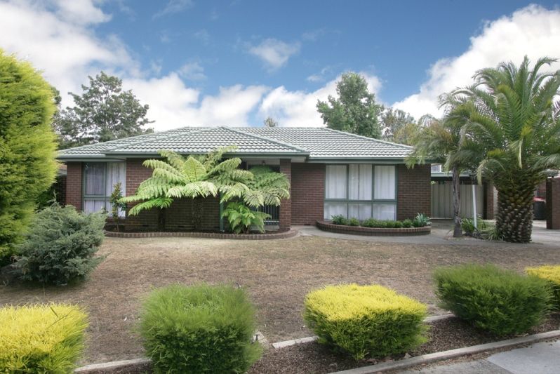 3 Bexsarm Crescent, ROWVILLE VIC 3178