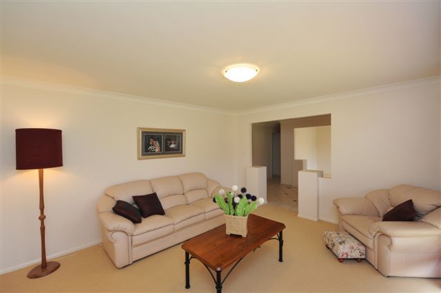 3 Weis Crescent, MIDDLE RIDGE, QLD 4350