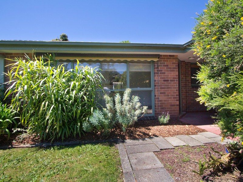 5 Wendy Avenue, MOUNT ELIZA VIC 3930