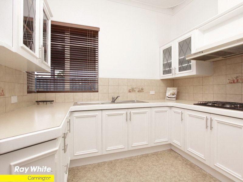 1 Potter Avenue, SALTER POINT, WA 6152
