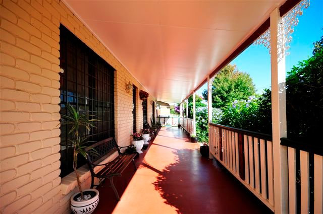 28 Champagne Crescent, WILSONTON HEIGHTS, QLD 4350