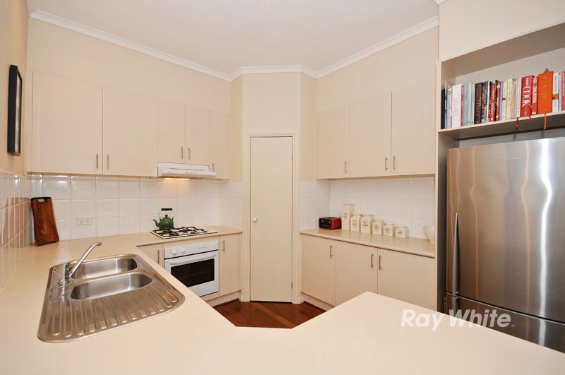 2/3 Garrison Grove, WANTIRNA, VIC 3152