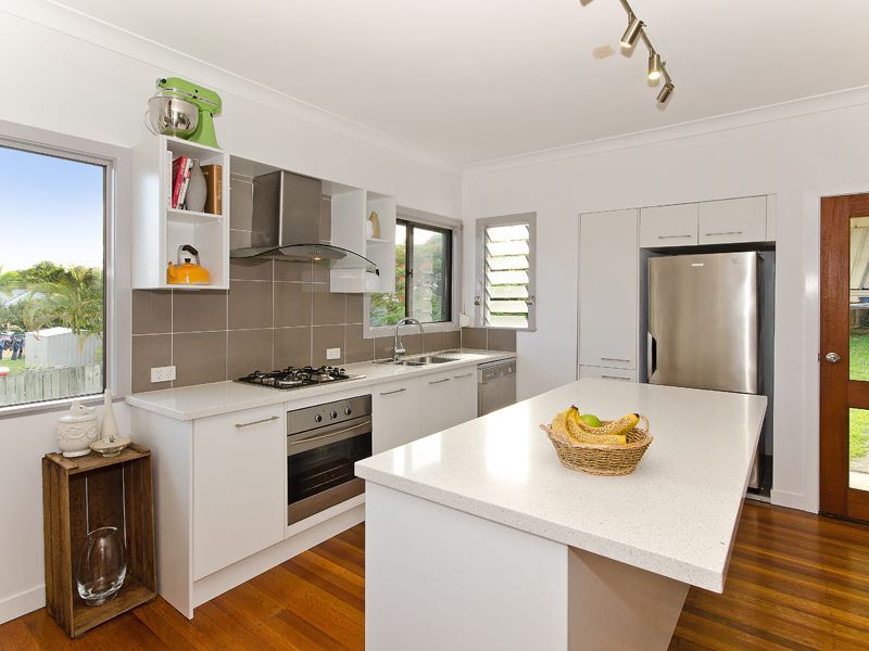 26 Newman Road, WAVELL HEIGHTS, QLD 4012
