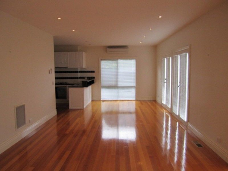 39B Eleebana Avenue, HUGHESDALE, VIC 3166