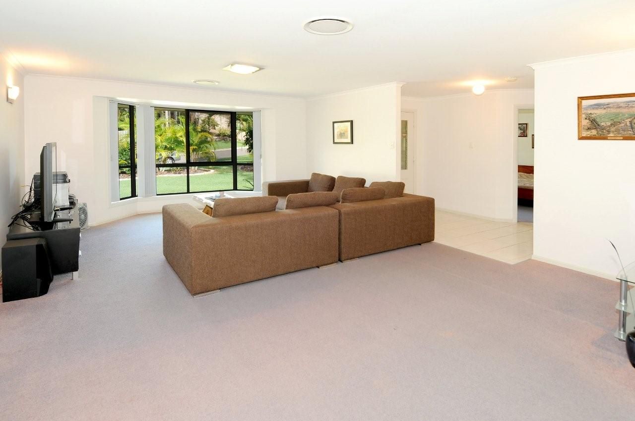 60 Woodlands Crescent, BUDERIM, QLD 4556