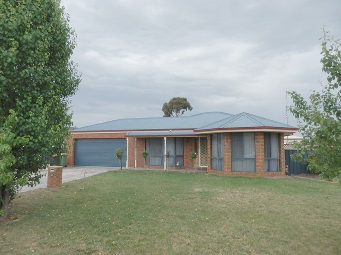 8 Lynch Drive, ECHUCA, VIC 3564