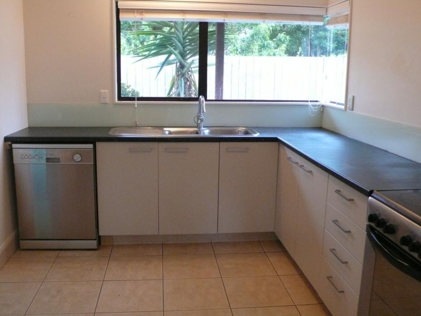 2/118 Marua Road, ELLERSLIE, Auckland City
