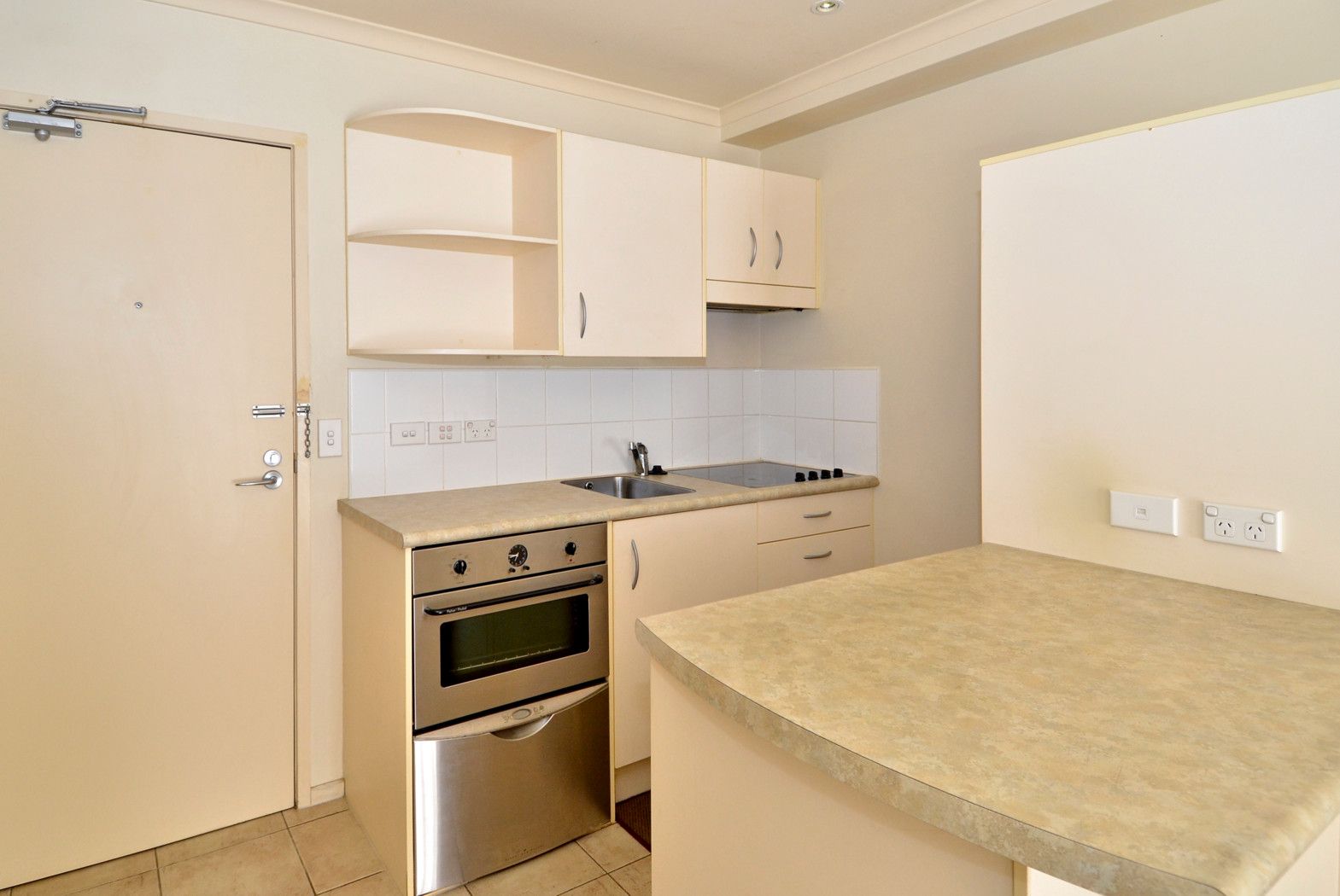 1J/18 Ronwood Avenue, MANUKAU, Manukau City