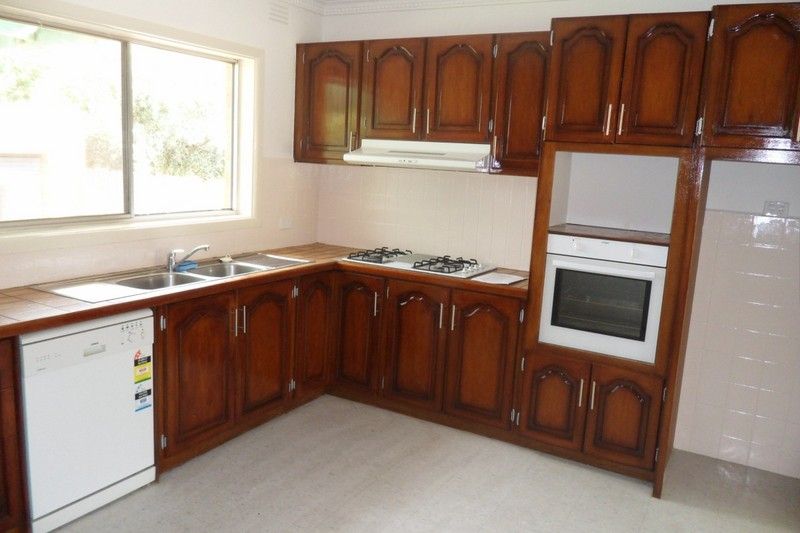 27 Greta Street, OAKLEIGH EAST, VIC 3166