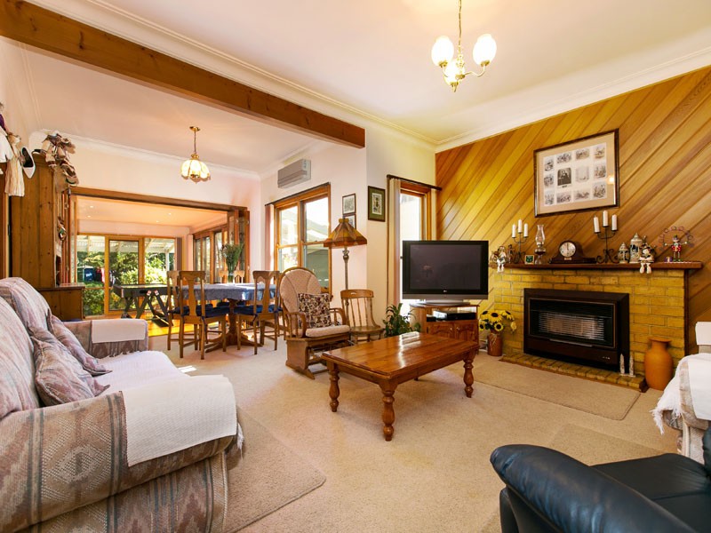 1 Yaralla Road, BENTLEIGH EAST, VIC 3165