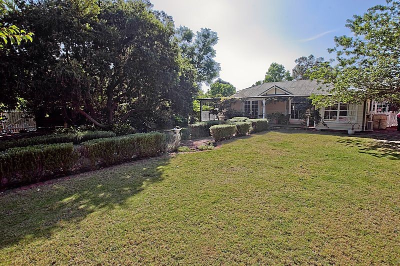 6 Parke Road, GOOSEBERRY HILL, WA 6076