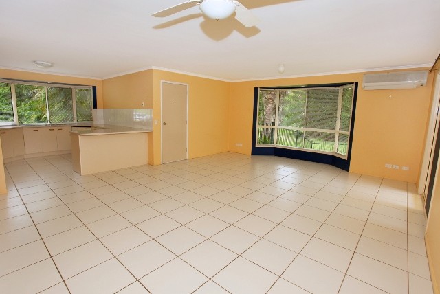 33 Daintree Close, KULUIN, QLD 4558