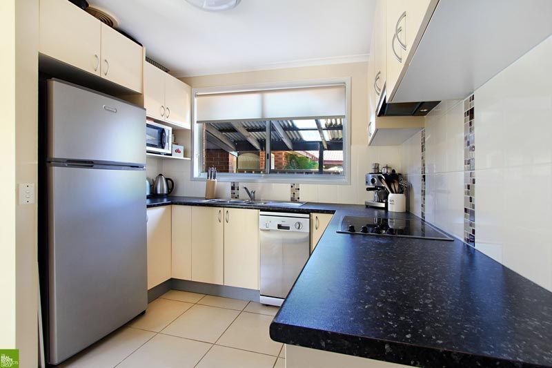 18b Cawdell Drive, ALBION PARK, NSW 2527