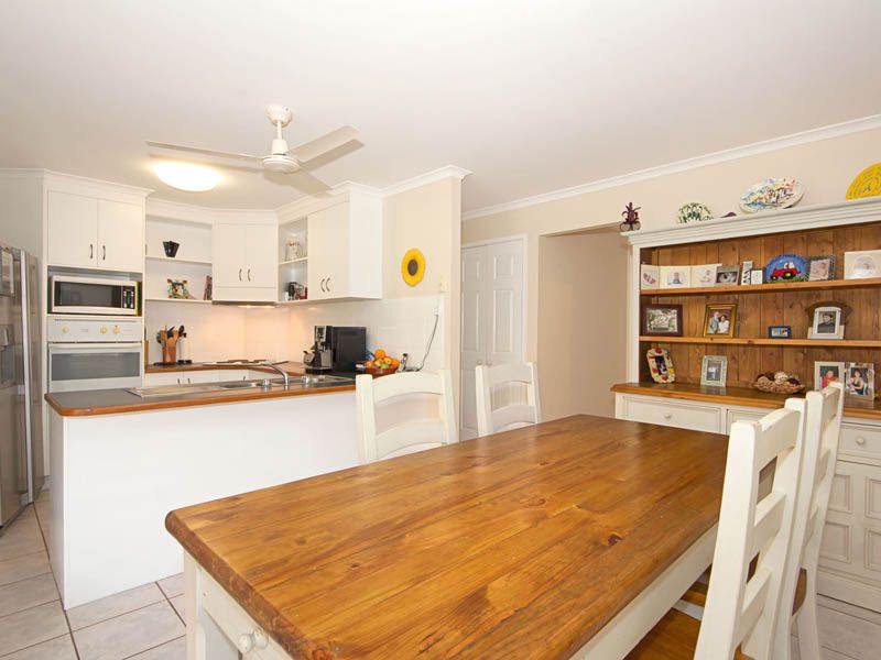 12 Winch Court, BANKSIA BEACH, QLD 4507
