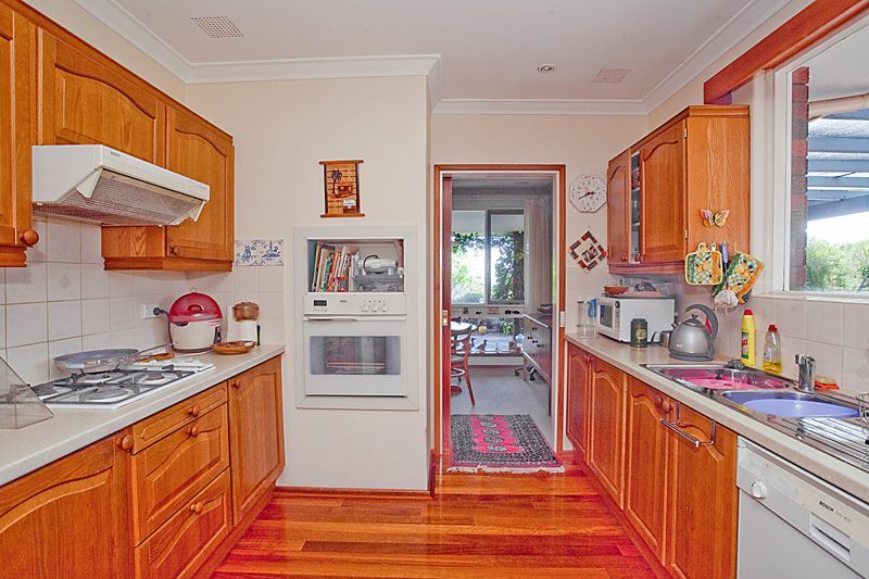 5 Moran Road, KALAMUNDA WA 6076