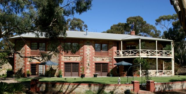15 Vanga Avenue, CLARE SA 5453
