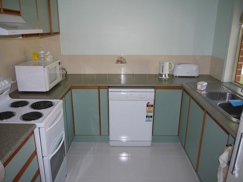 25 Ashgrove Crescent, YEPPOON, QLD 4703