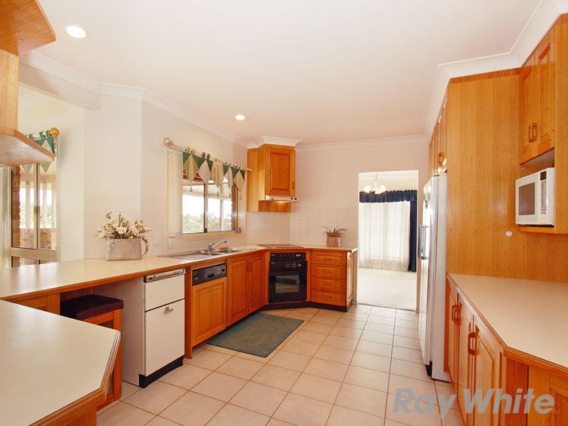21 Saturn Crescent, BRIDGEMAN DOWNS, QLD 4035
