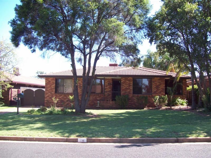 18 Lawson Street, DUBBO NSW 2830