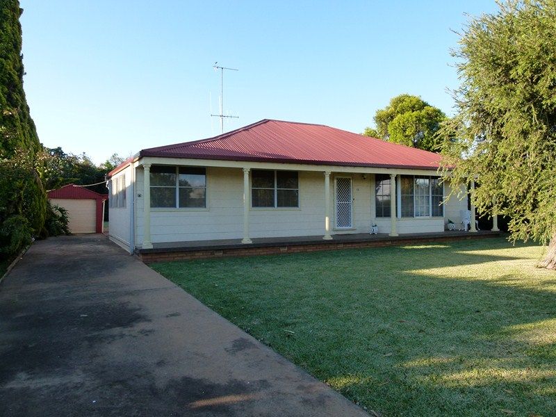 11 Patterson Street, FORBES NSW 2871