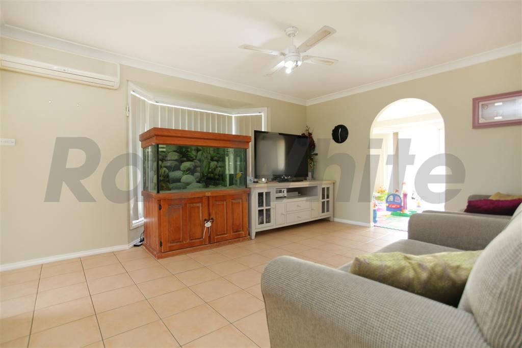 1 Corvus Close, GLENMORE PARK, NSW 2745