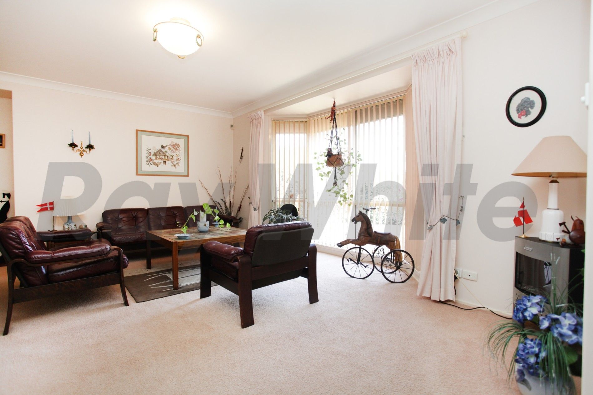 10a Marcus Clarke Crescent, GLENMORE PARK, NSW 2745