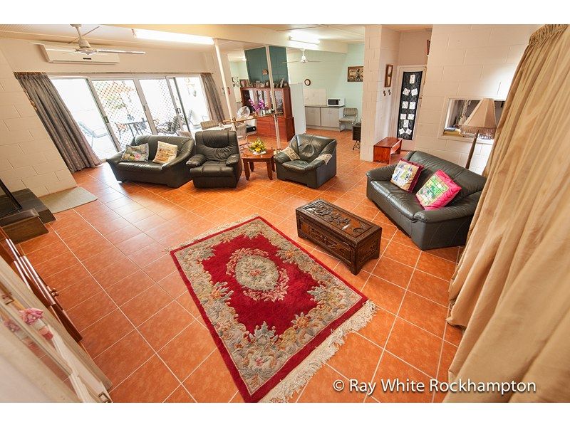 4 Rodger Street, PARK AVENUE, QLD 4701