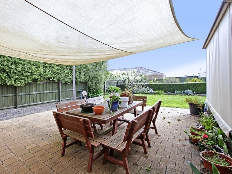 3 Oakwood Crescent, WAURN PONDS, VIC 3216