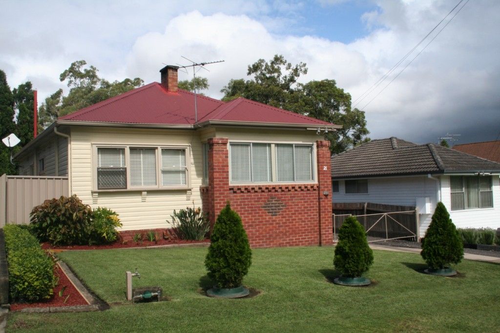21 Warner Street, WARNERS BAY NSW 2282
