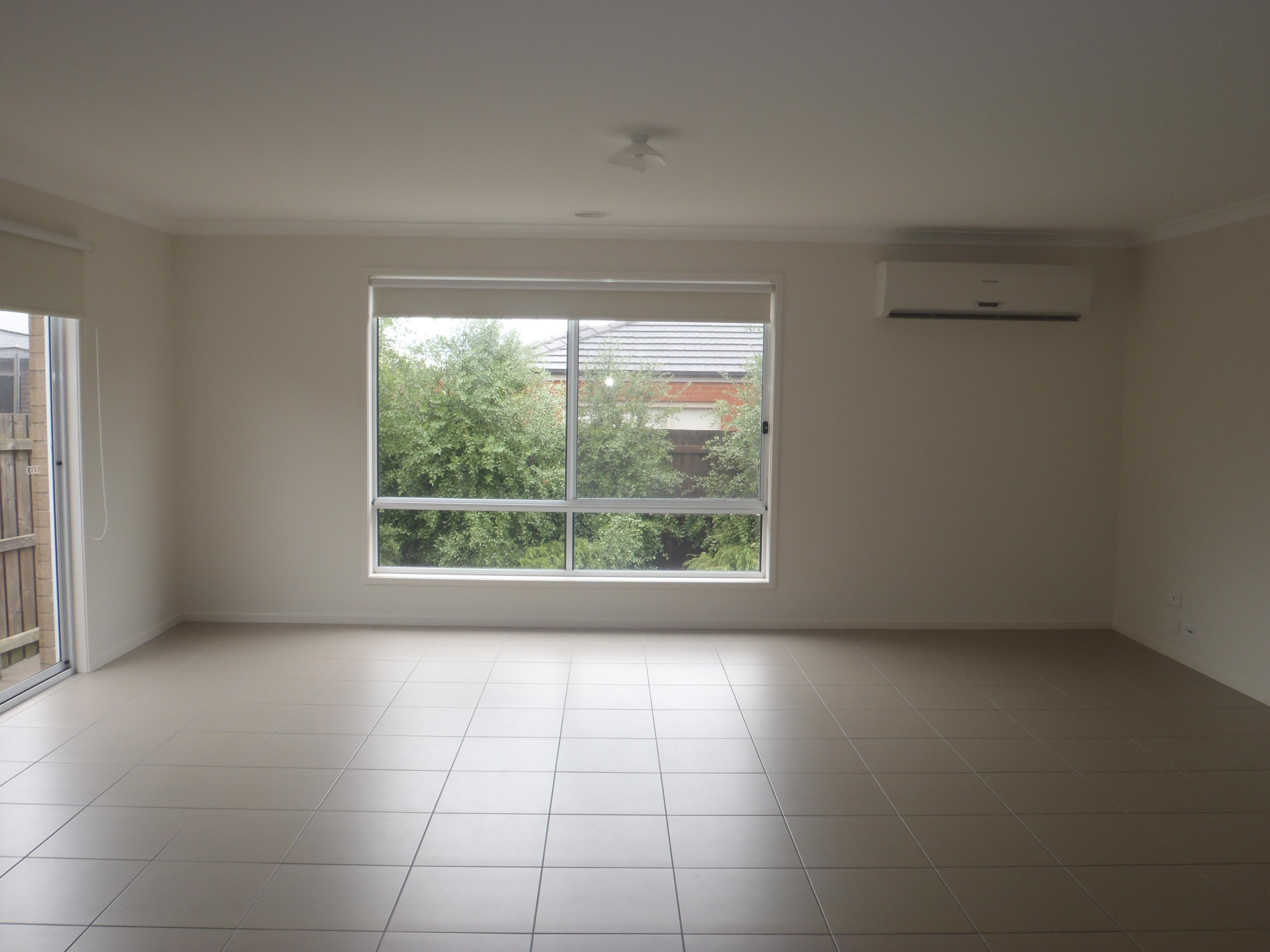 8 Rowanval Terrace, MERNDA, VIC 3754