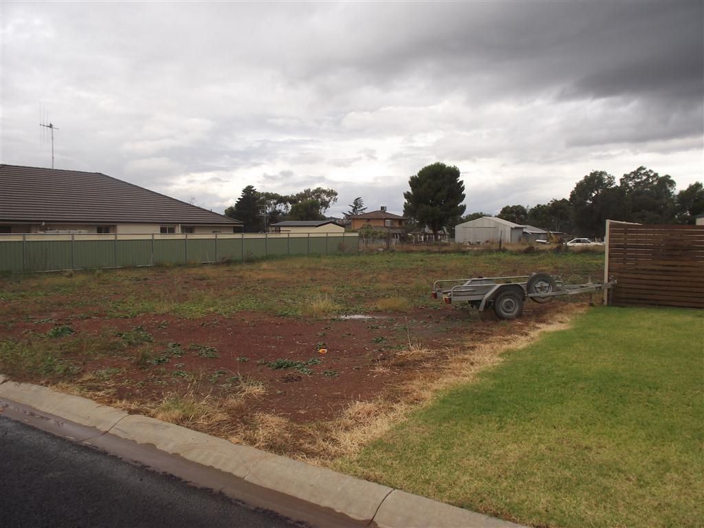 5 Mossgiel Close, PARKES, NSW 2870