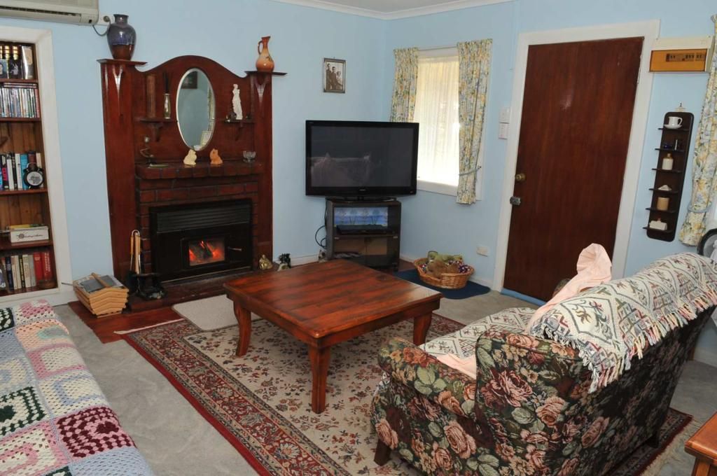49  Ebden Street, HEATHCOTE, VIC 3523