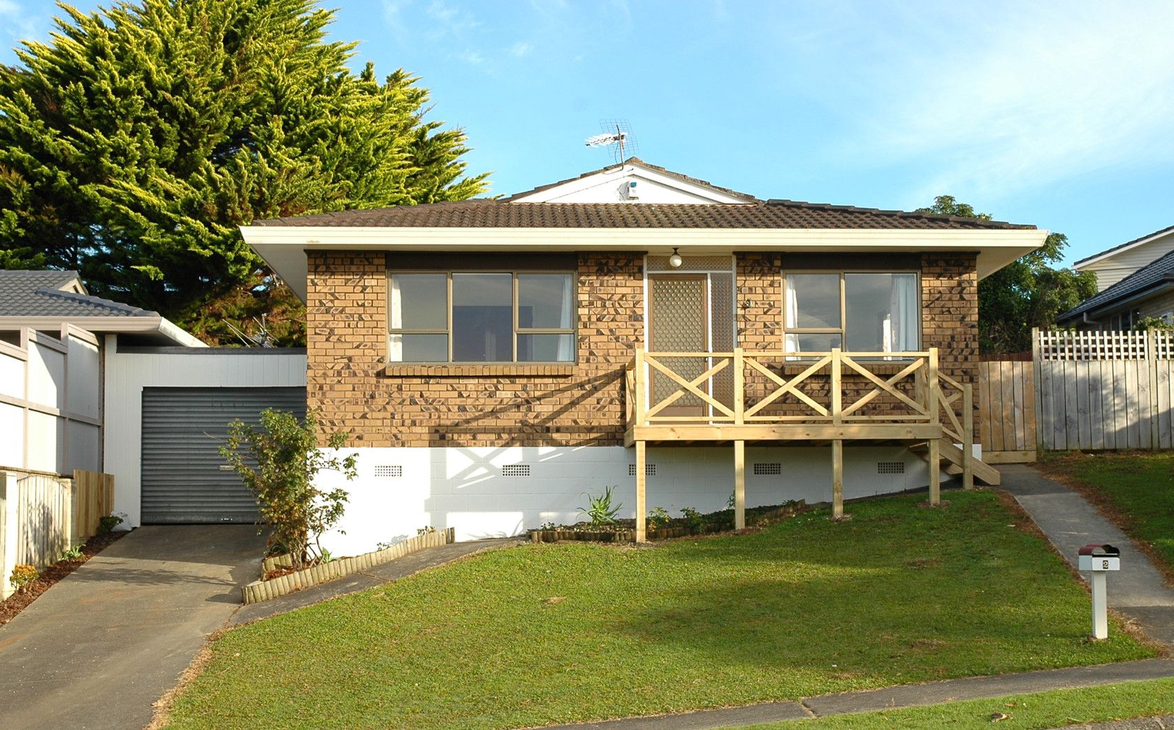 2 Anna Watson Road, HALF MOON BAY, Manukau City