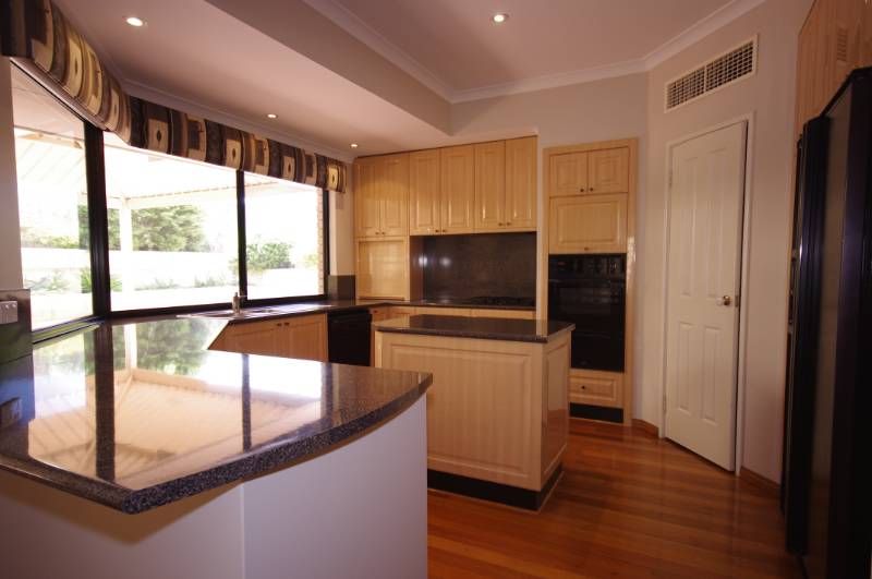 8 Felicia Court, DIANELLA, WA 6059