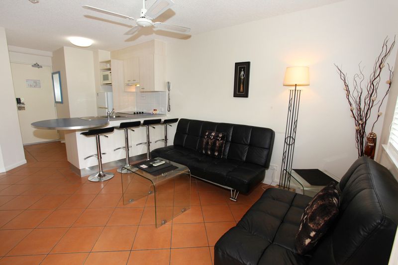11/32 River Esplanade, MOOLOOLABA, QLD 4557