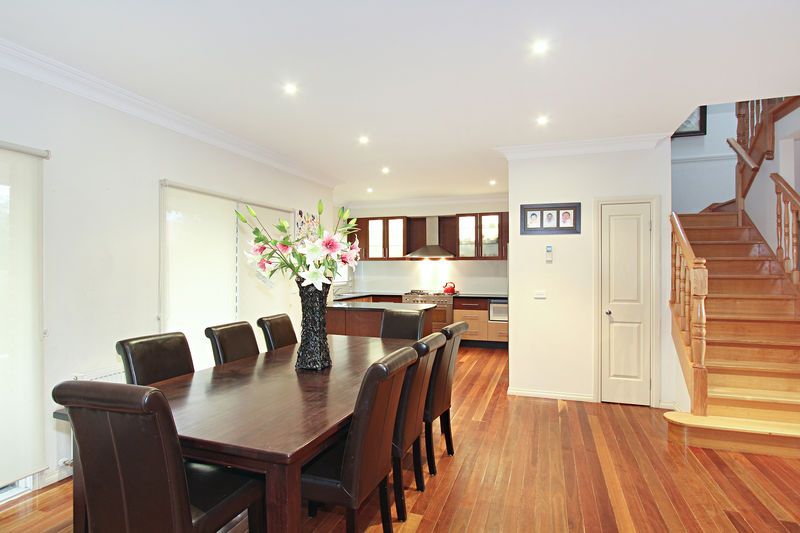 2/62 Golf Links Avenue, OAKLEIGH, VIC 3166