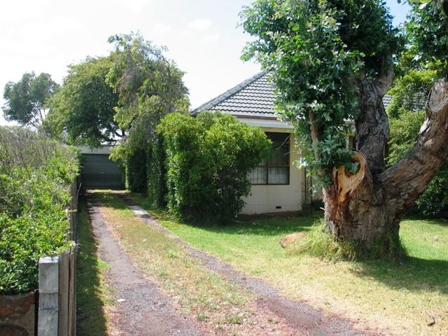 16R Hood Street, DENNINGTON, VIC 3280